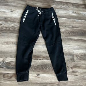 AE Joggers